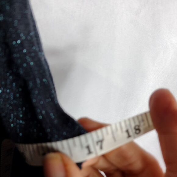 Kevo silk top  - Picture 4 of 5